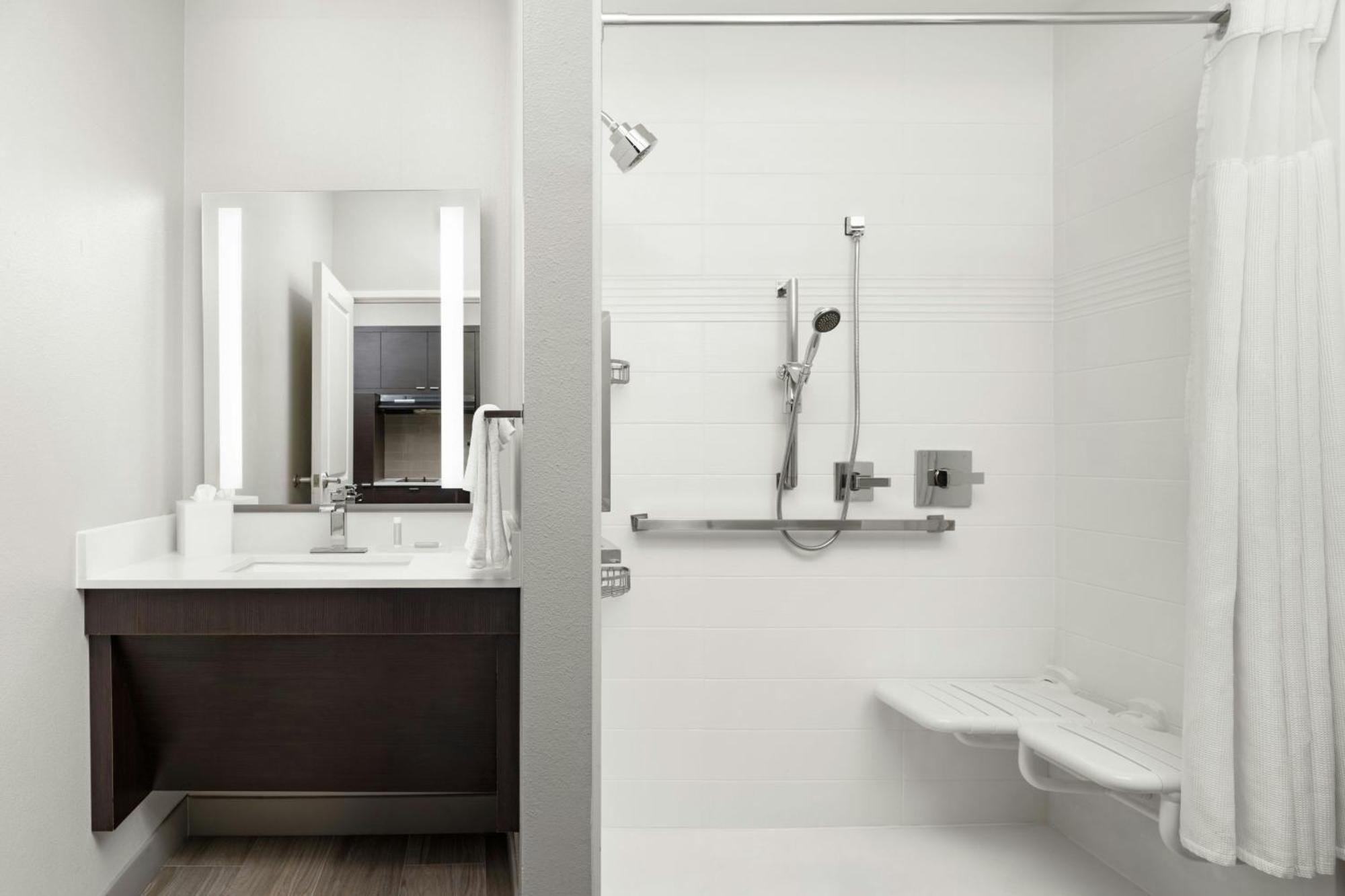 Towneplace Suites By Marriott Houston Hobby Airport Exterior foto