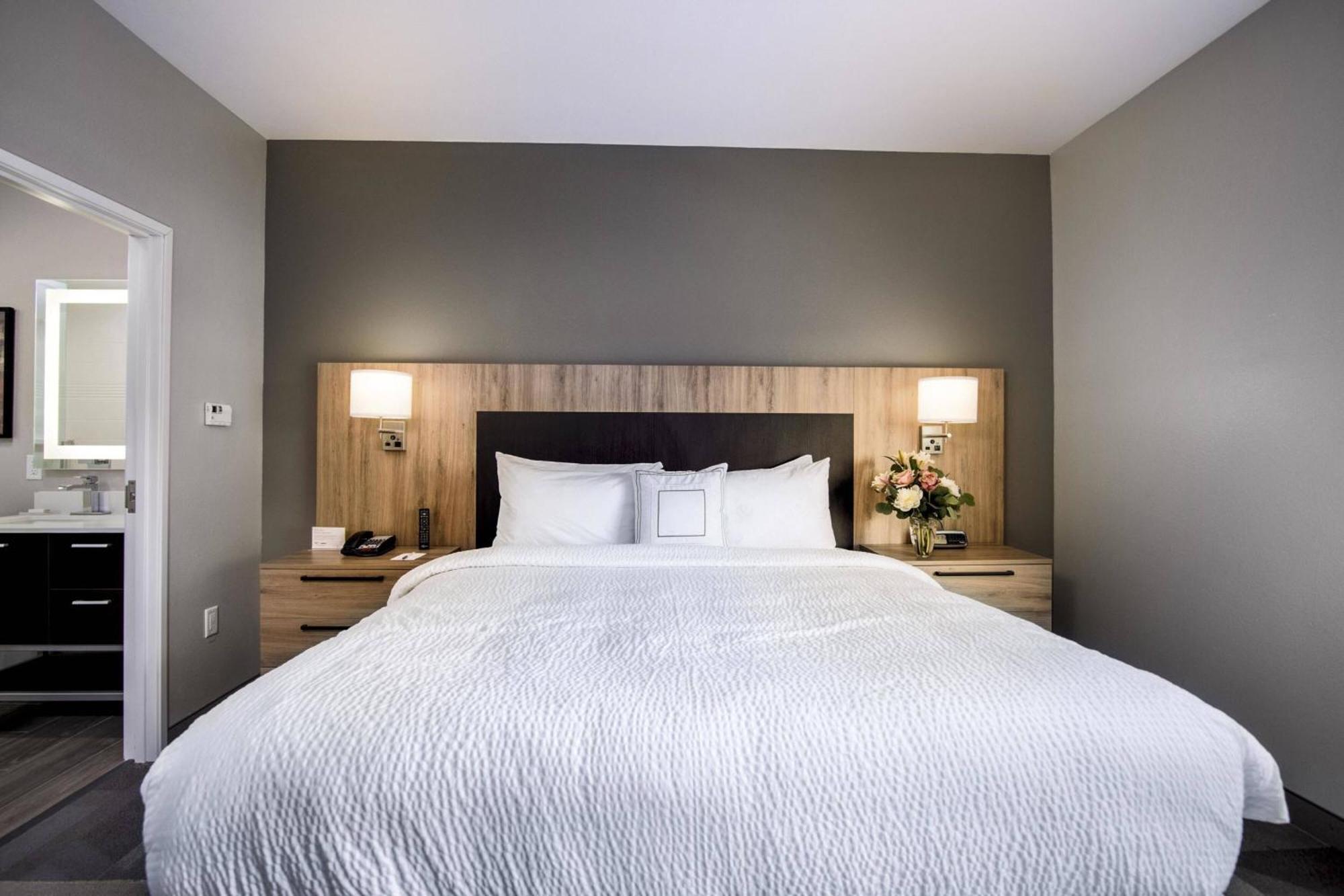 Towneplace Suites By Marriott Houston Hobby Airport Exterior foto